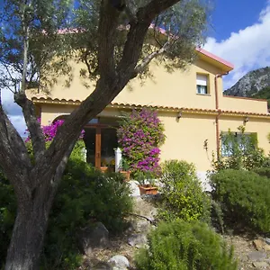 Sa Rocca Farm stay